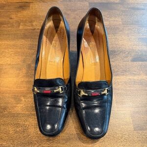 Vintage Gucci Horsebit Elegant Italian Heeled Black Leather Loafers size 7 37.5